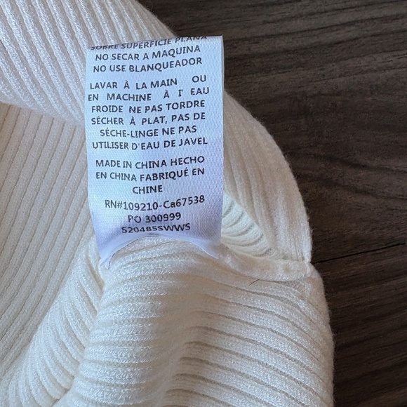 Windsor White Trendy Vibe Asymmetric Ribbed Knit Top XS Square Neck - Picture 8 of 10